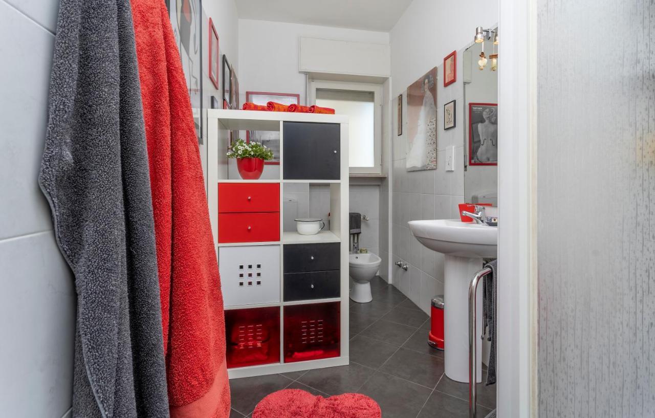 Udine Viale Venezia Huge Red Apartment Ngoại thất bức ảnh