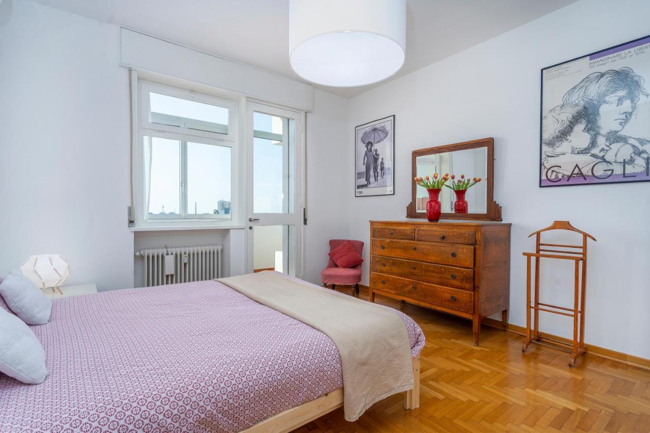 Udine Viale Venezia Huge Red Apartment Ngoại thất bức ảnh